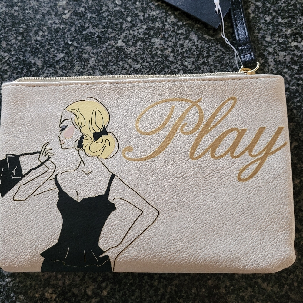 Wristlet